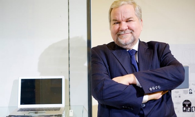 Phil Zimmermann - người cho ra đời phần mềm liên lạc không bị ai kiểm soát từng bị điều tra hình sự 